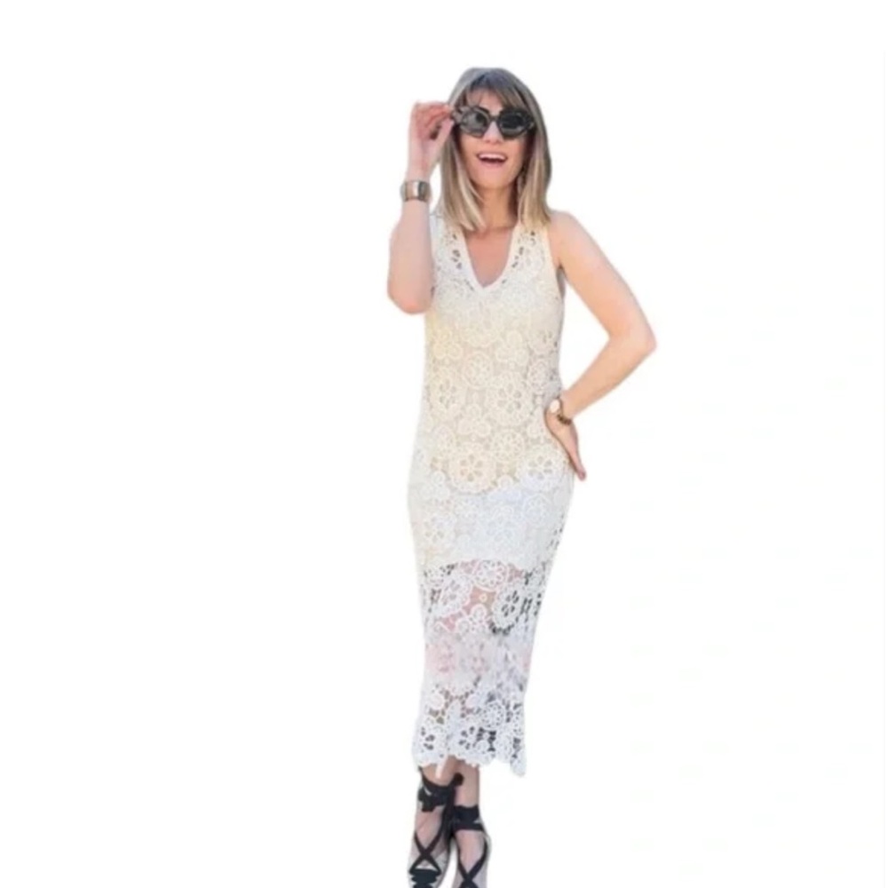 House of Harlow 1960 Cream Lace Top
